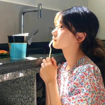 白奶牛之歌